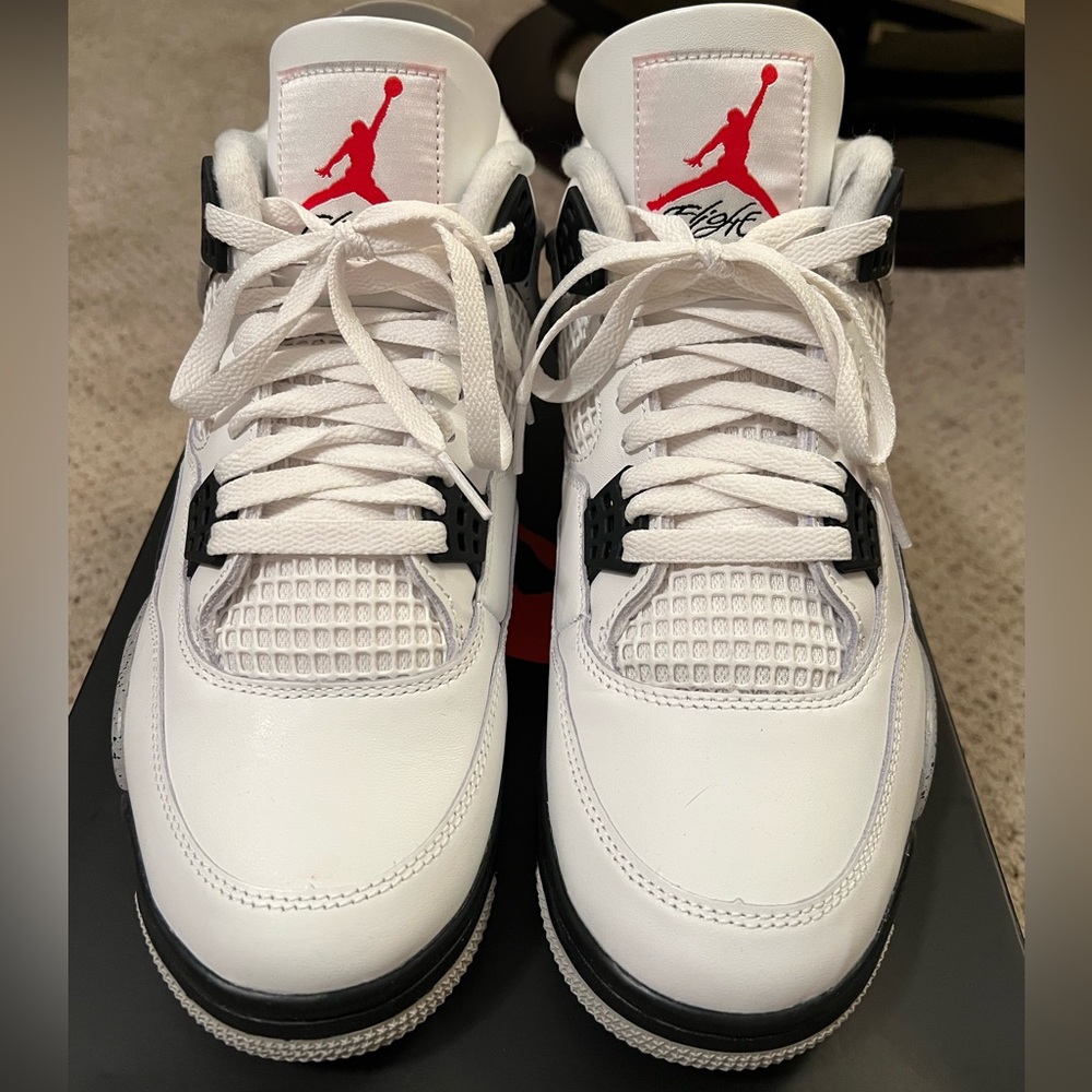 Jordan 4 Retro (2025) White Cement 
Worn 3x - Picture 3 of 11